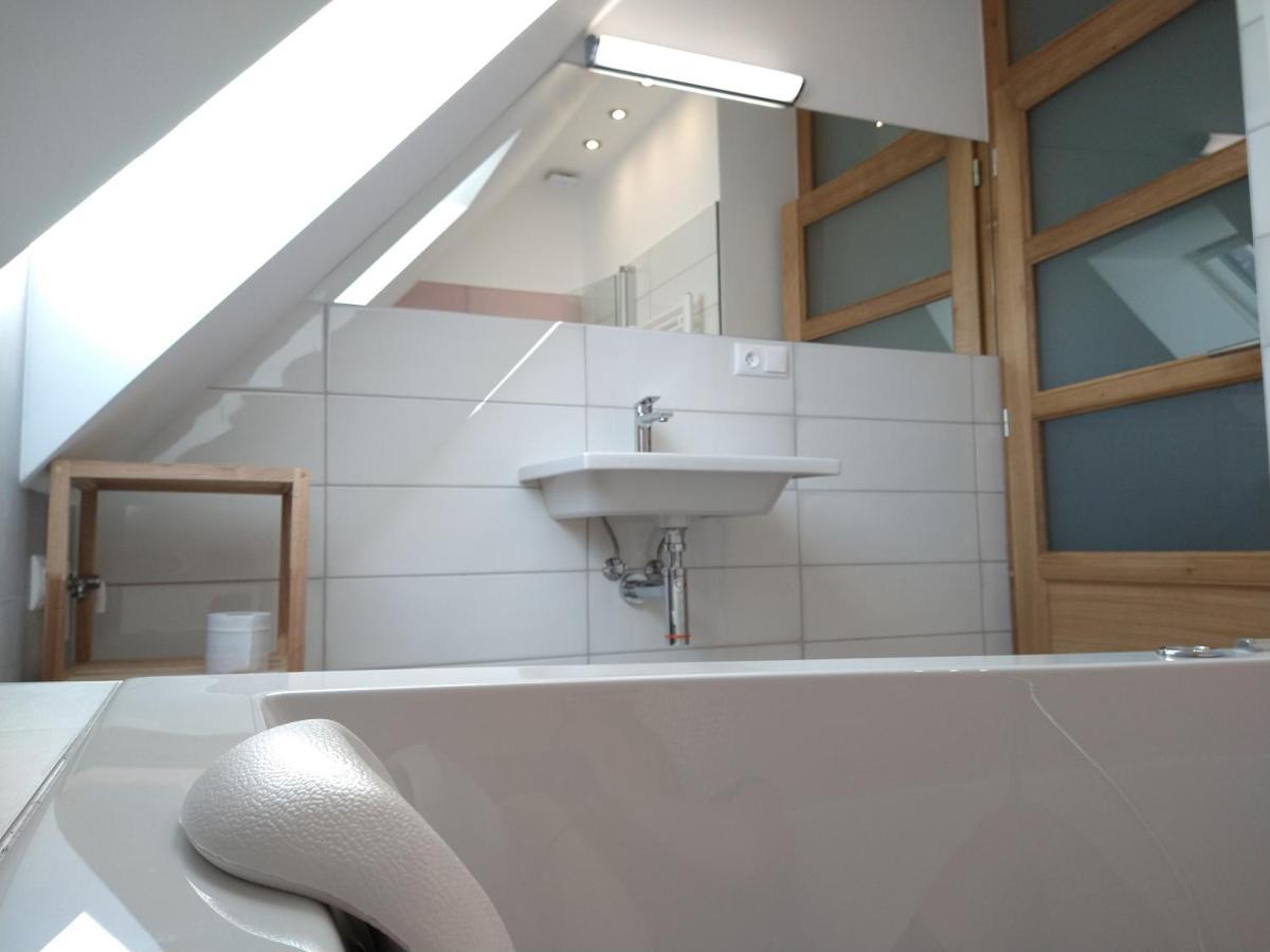 Apartmany Maly Mnich Mníšek pod Brdy Екстериор снимка