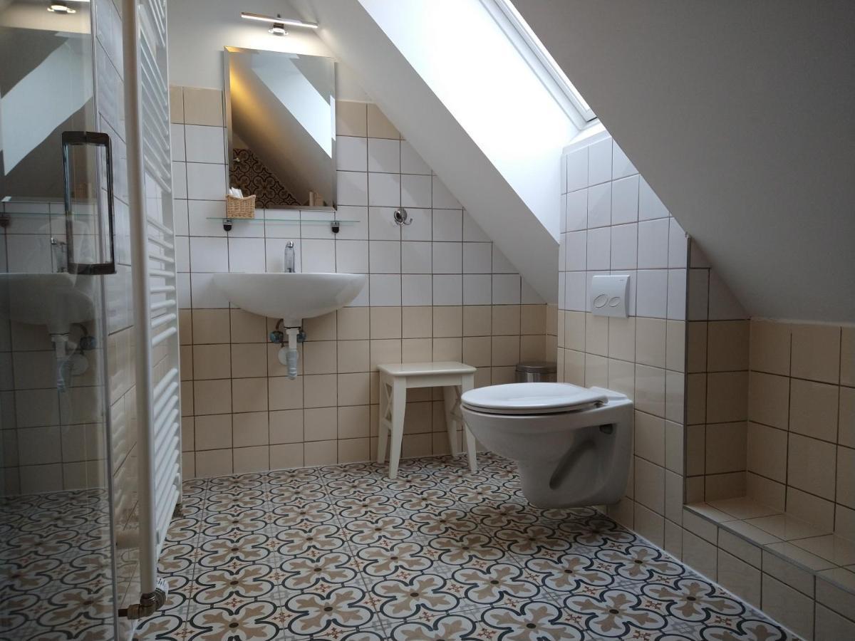 Apartmany Maly Mnich Mníšek pod Brdy Екстериор снимка