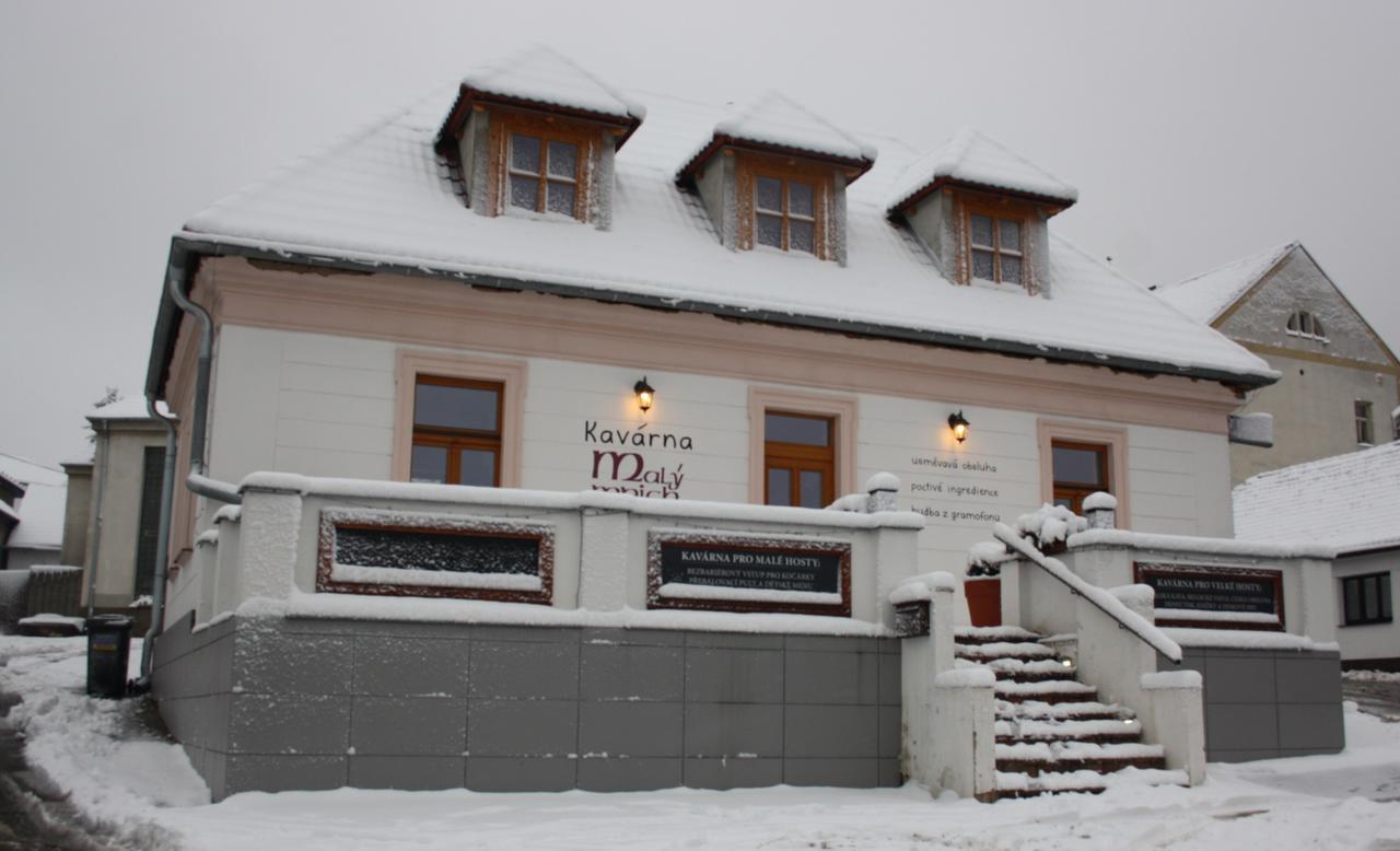 Apartmany Maly Mnich Mníšek pod Brdy Екстериор снимка